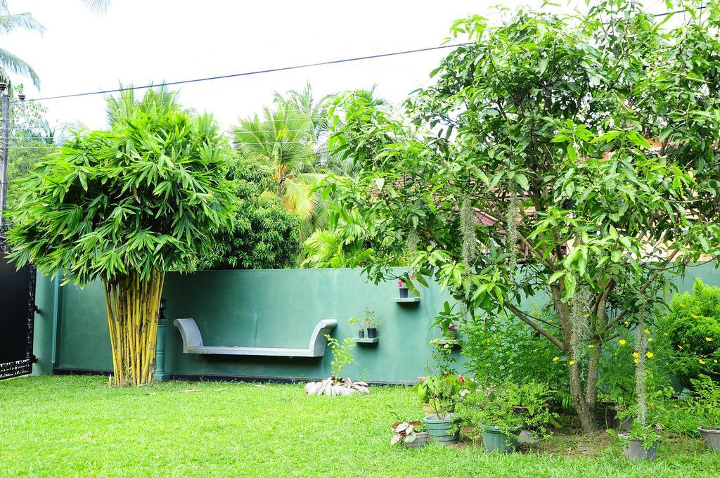 Lumbini Villa Bentota Habitación foto