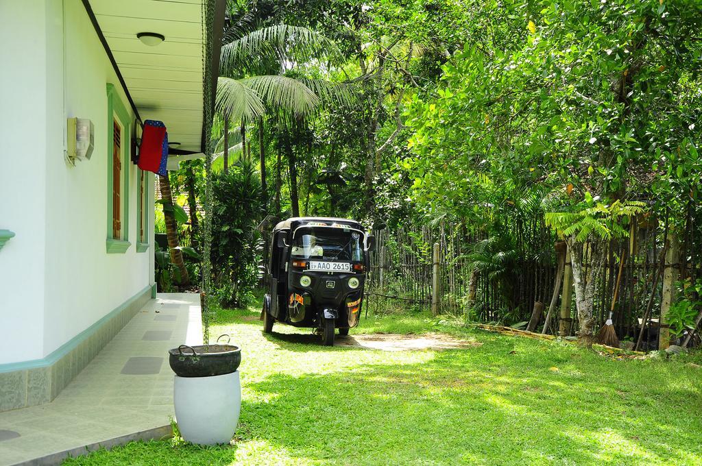 Lumbini Villa Bentota Habitación foto