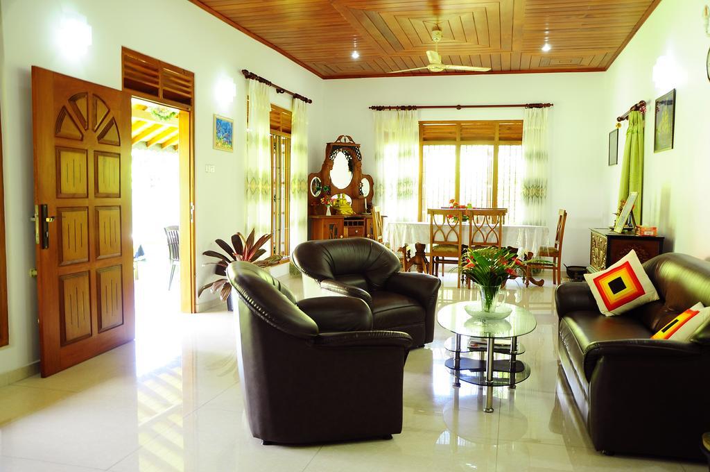 Lumbini Villa Bentota Habitación foto